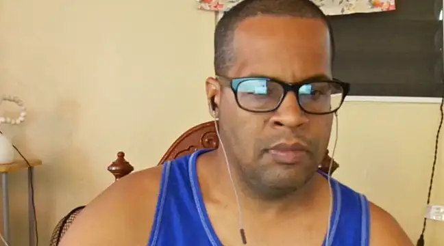 Snapshot of thesugar32 chatting on 01-09-25, 12:30 thesugar32 online show from 01-09-25, 12:30