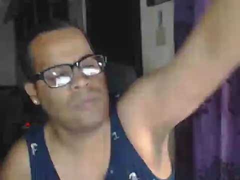 Snapshot of thesugar32 chatting on 02-28-25, 02:09 thesugar32 online show from 02-28-25, 02:09