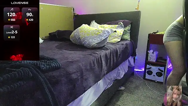 Blondiewithanass online show from 02-23-26, 05:49