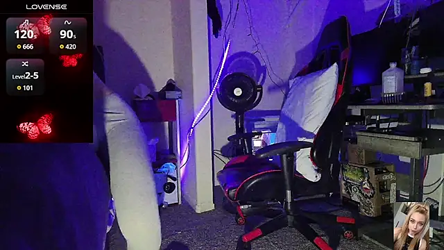 Blondiewithanass online show from 04-07-26, 06:19