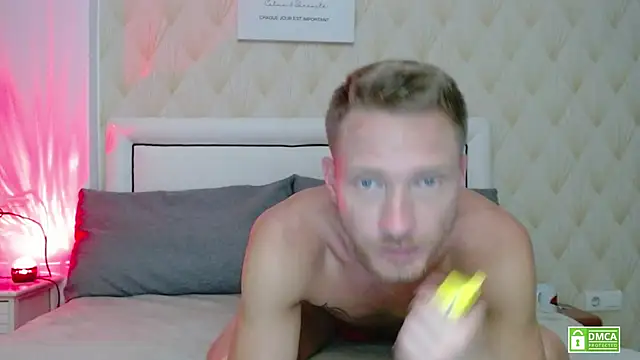 Snapshot of JessicaSteve chatting on 06-17-26, 07:48 JessicaSteve online show from 06-17-26, 07:48
