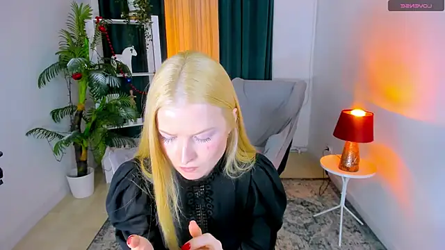 Laly Peach online show from 01-06-26, 01:59