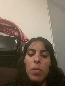 Snapshot of Sarah-safada chatting on 05-27-26, 02:19 Sarah-safada online show from 05-27-26, 02:19