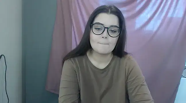 ohhhMie online show from 02-16-25, 09:37