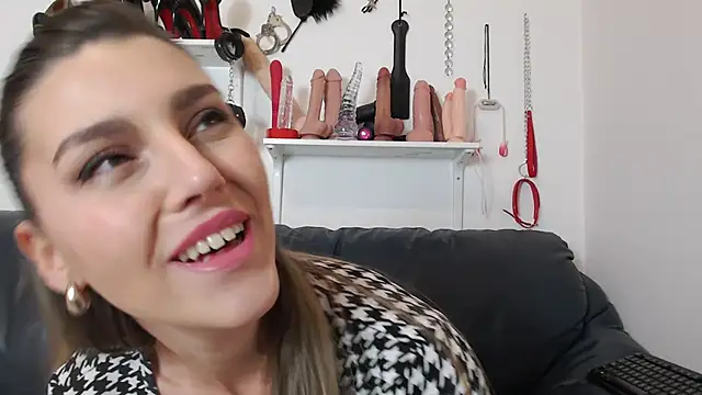 nicole 98 online show from 02-10-25, 04:58