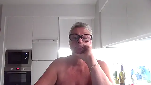 Snapshot of GrannyChrissy68 chatting on 10-10-25, 08:52 GrannyChrissy68 online show from 10-10-25, 08:52