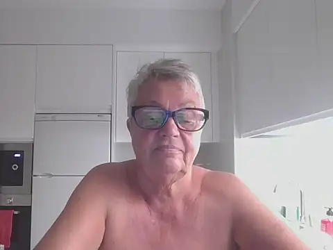 Snapshot of GrannyChrissy68 chatting on 10-12-25, 09:47 GrannyChrissy68 online show from 10-12-25, 09:47