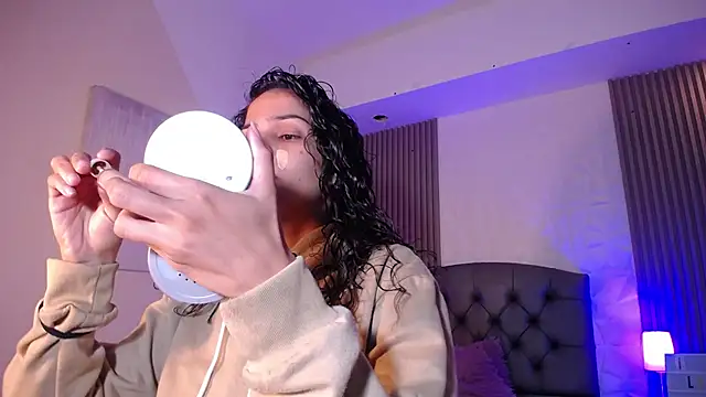 ximena diaz online show from 02-17-25, 09:52