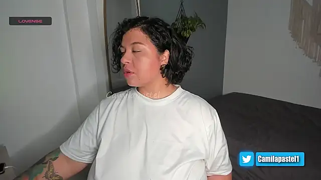 Snapshot of camilapastel chatting on 09-23-25, 12:19 camilapastel online show from 09-23-25, 12:19