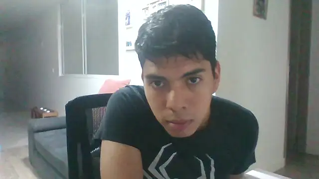 Snapshot of michelangelus2000 chatting on 10-01-25, 03:01 michelangelus2000 online show from 10-01-25, 03:01
