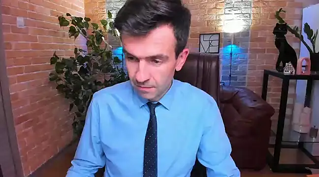 Snapshot of SteveTiger chatting on 01-22-25, 03:51 SteveTiger online show from 01-22-25, 03:51