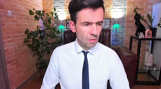 Snapshot of SteveTiger chatting on 01-23-25, 02:17 SteveTiger online show from 01-23-25, 02:17