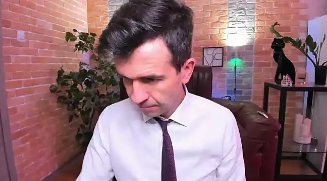 Snapshot of SteveTiger chatting on 01-27-25, 12:05 SteveTiger online show from 01-27-25, 12:05