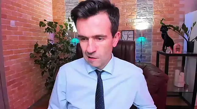 Snapshot of SteveTiger chatting on 01-31-25, 03:55 SteveTiger online show from 01-31-25, 03:55