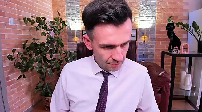 Snapshot of SteveTiger chatting on 02-06-25, 10:59 SteveTiger online show from 02-06-25, 10:59