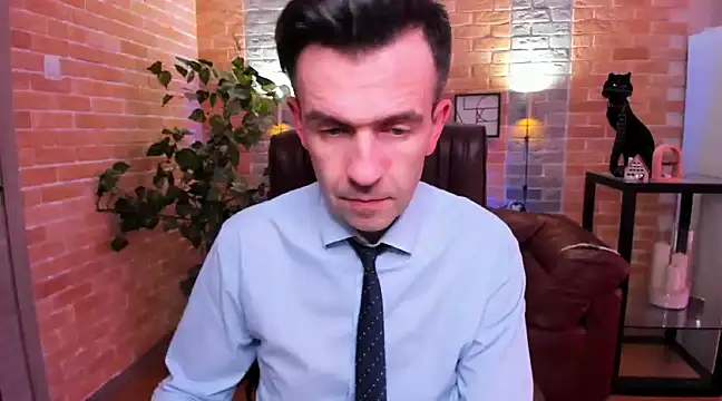 Snapshot of SteveTiger chatting on 02-15-25, 02:44 SteveTiger online show from 02-15-25, 02:44