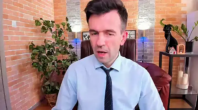 Snapshot of SteveTiger chatting on 02-16-25, 01:38 SteveTiger online show from 02-16-25, 01:38