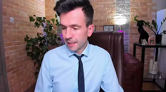 Snapshot of SteveTiger chatting on 02-16-25, 04:42 SteveTiger online show from 02-16-25, 04:42