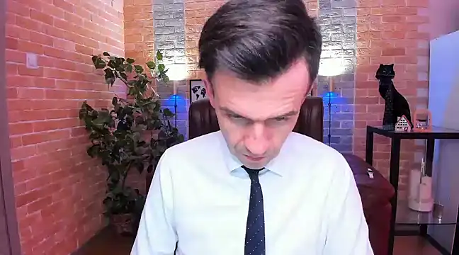 Snapshot of SteveTiger chatting on 02-19-25, 05:16 SteveTiger online show from 02-19-25, 05:16