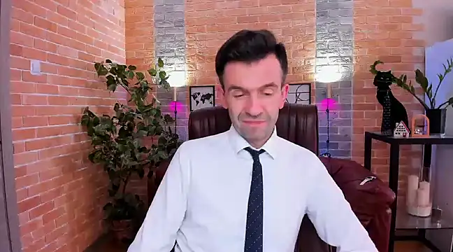 Snapshot of SteveTiger chatting on 02-21-25, 01:00 SteveTiger online show from 02-21-25, 01:00