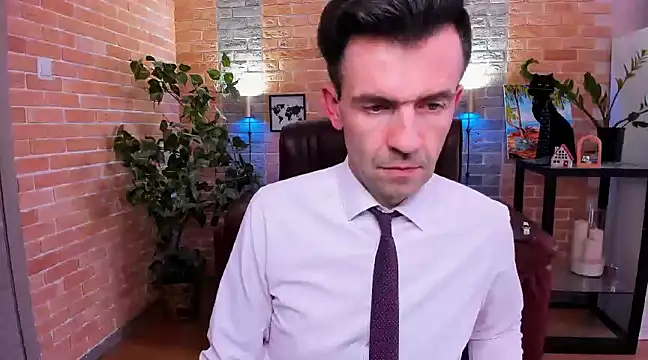 Snapshot of SteveTiger chatting on 02-24-25, 02:04 SteveTiger online show from 02-24-25, 02:04