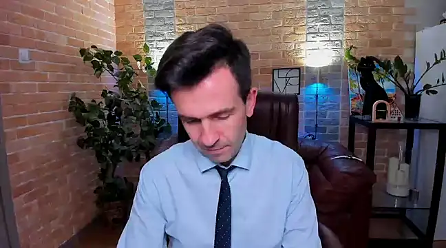 Snapshot of SteveTiger chatting on 03-09-25, 02:10 SteveTiger online show from 03-09-25, 02:10