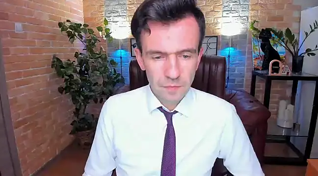 Snapshot of SteveTiger chatting on 03-11-25, 04:18 SteveTiger online show from 03-11-25, 04:18