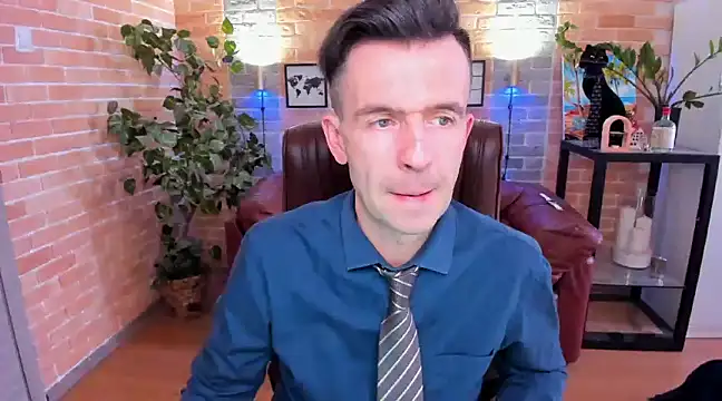 Snapshot of SteveTiger chatting on 03-16-25, 12:00 SteveTiger online show from 03-16-25, 12:00