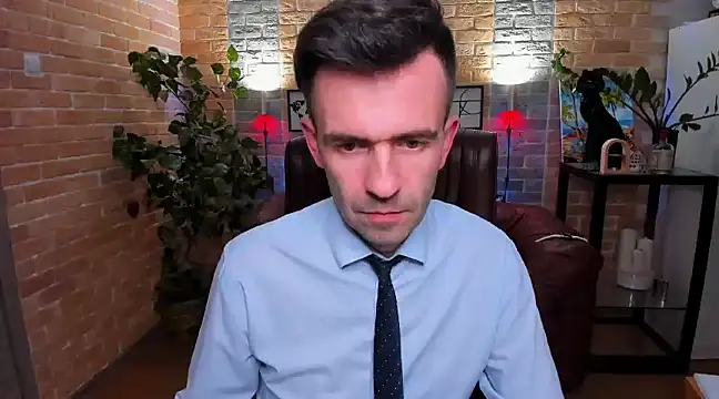 Snapshot of SteveTiger chatting on 03-19-25, 04:24 SteveTiger online show from 03-19-25, 04:24