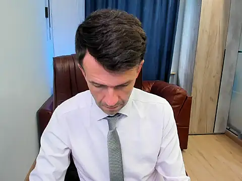 Snapshot of SteveTiger chatting on 09-18-25, 01:13 SteveTiger online show from 09-18-25, 01:13