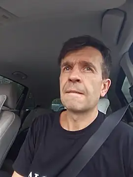 Snapshot of SteveTiger chatting on 09-22-25, 07:32 SteveTiger online show from 09-22-25, 07:32