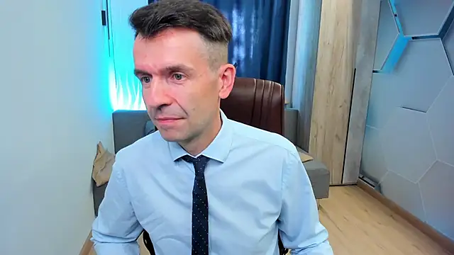 Snapshot of SteveTiger chatting on 09-26-25, 01:26 SteveTiger online show from 09-26-25, 01:26