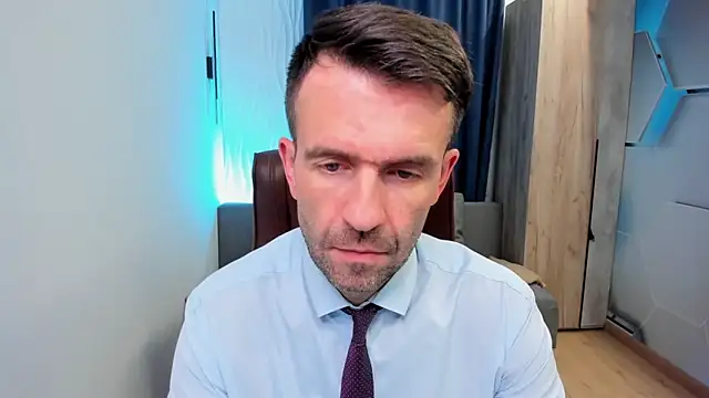 Snapshot of SteveTiger chatting on 10-05-25, 03:43 SteveTiger online show from 10-05-25, 03:43