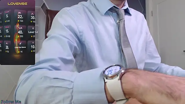 Snapshot of SteveTiger chatting on 11-26-25, 12:06 SteveTiger online show from 11-26-25, 12:06