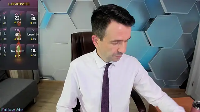 Snapshot of SteveTiger chatting on 11-30-25, 03:38 SteveTiger online show from 11-30-25, 03:38