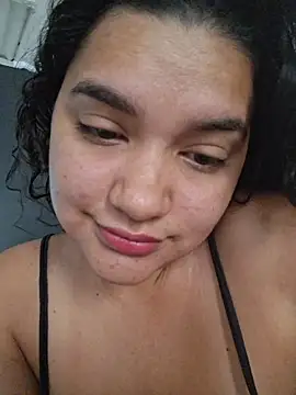 Snapshot of blerstefan1 chatting on 10-25-25, 01:51 blerstefan1 online show from 10-25-25, 01:51