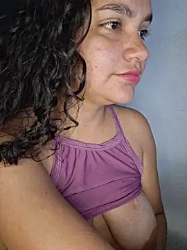 Snapshot of blerstefan1 chatting on 11-28-25, 11:24 blerstefan1 online show from 11-28-25, 11:24