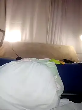 estrella tasty online show from 03-09-25, 02:07