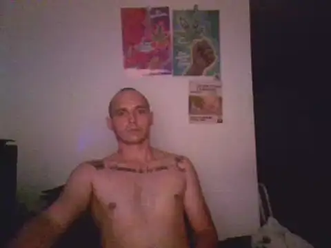 Snapshot of universitario-col chatting on 03-06-25, 03:57 universitario-col online show from 03-06-25, 03:57