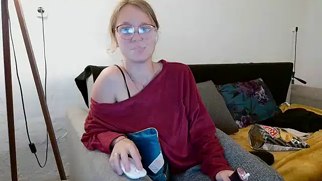 little-leni online show from 05-09-26, 08:47