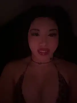 Amanita Bloom online show from 01-05-25, 05:41