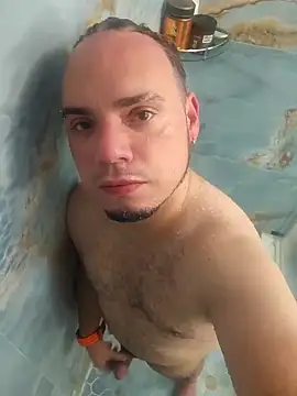 latinoflpr online show from 10-12-25, 01:48