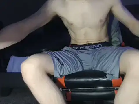 Snapshot of Dick_and_muscles chatting on 02-25-25, 06:25 Dick and muscles online show from 02-25-25, 06:25