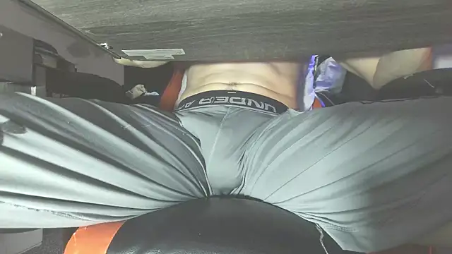 Snapshot of Dick_and_muscles chatting on 10-14-25, 02:12 Dick and muscles online show from 10-14-25, 02:12