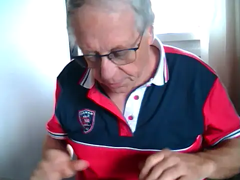 Snapshot of johnjohn622662 chatting on 09-23-25, 12:30 johnjohn622662 online show from 09-23-25, 12:30