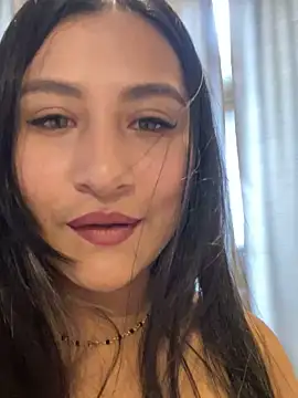 Snapshot of Rubyross21 chatting on 01-06-25, 06:31 Rubyross21 online show from 01-06-25, 06:31