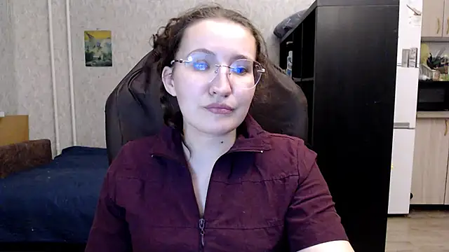 AnKey Rayah online show from 11-18-25, 04:11