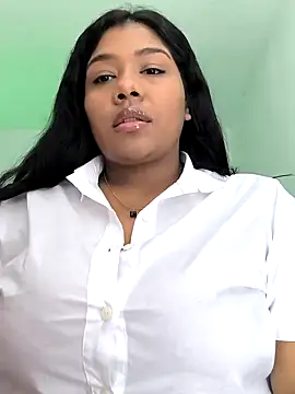 Snapshot of paola091 chatting on 12-31-24, 12:54 paola091 online show from 12-31-24, 12:54