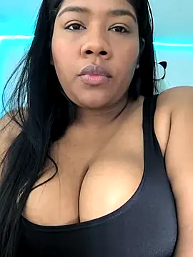 Snapshot of paola091 chatting on 02-10-25, 12:50 paola091 online show from 02-10-25, 12:50