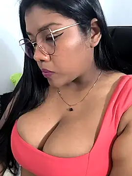 Snapshot of paola091 chatting on 02-15-25, 01:10 paola091 online show from 02-15-25, 01:10